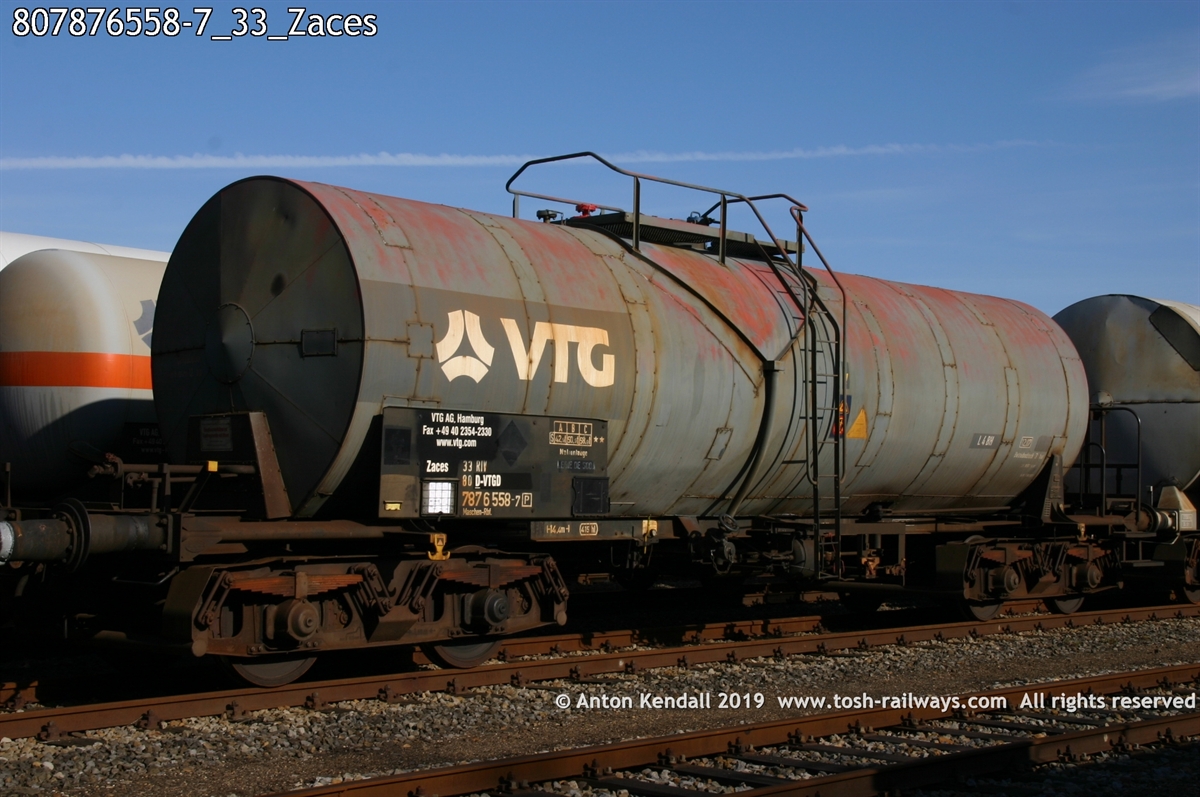 807876558-7_33_Zaces.jpg